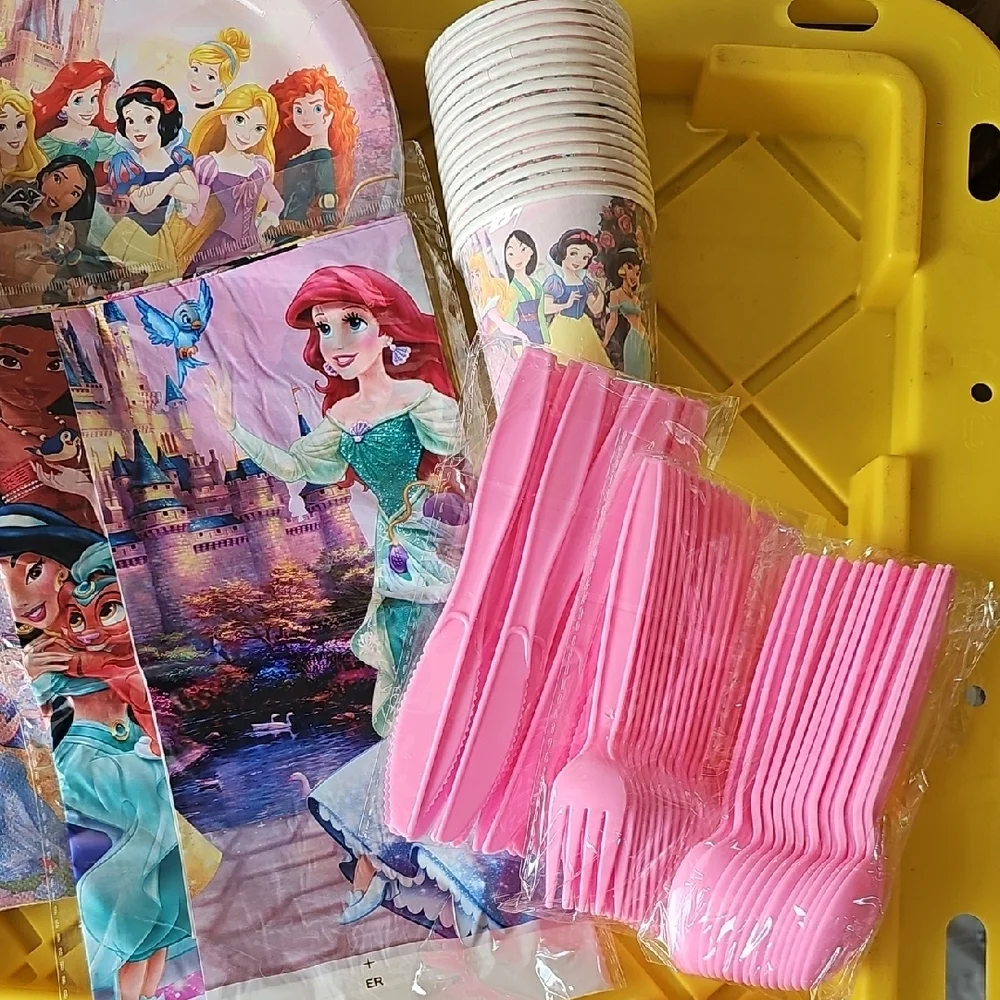 Disney Princess Party Tableware Set - Pink and Purple